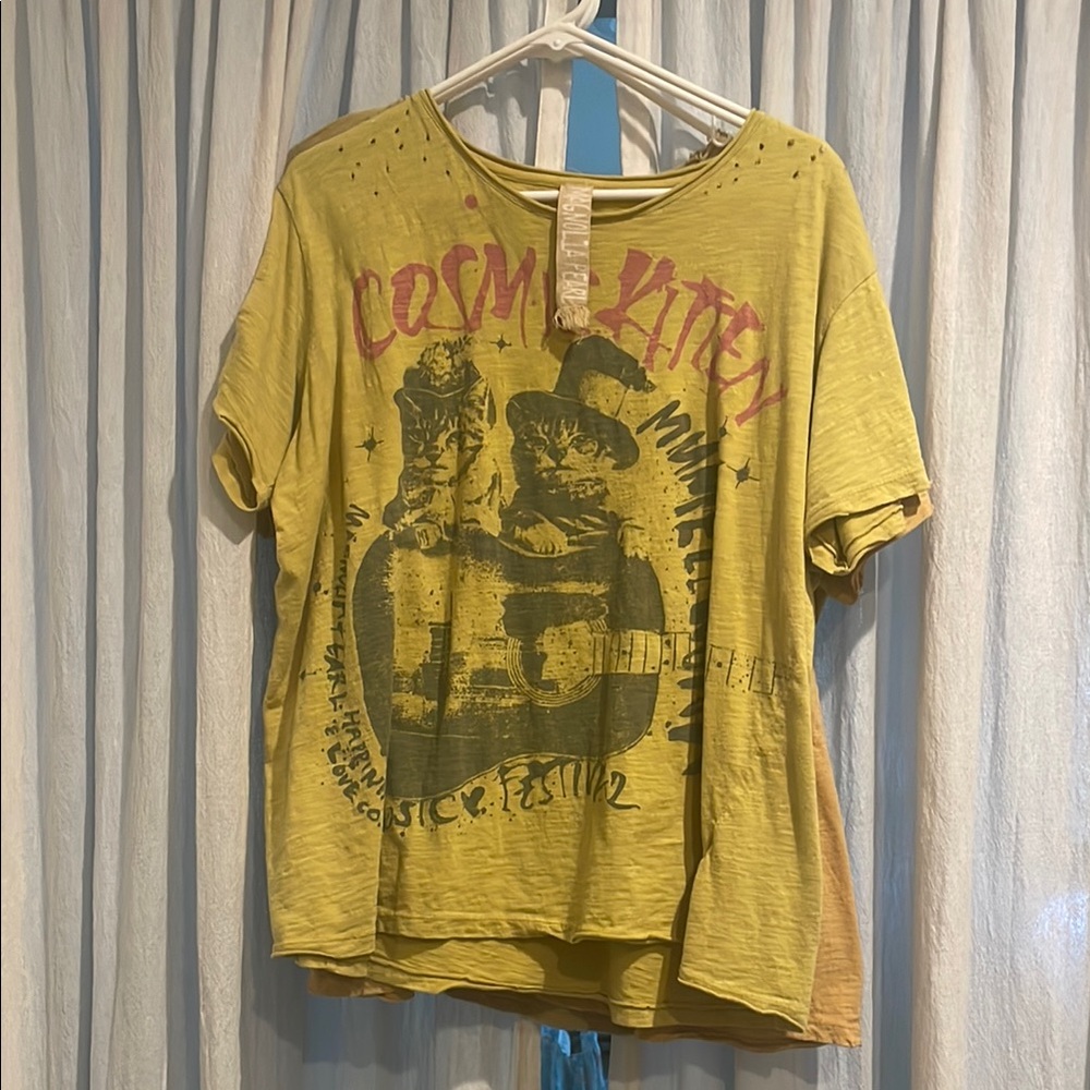 Magnolia Pearl Yellow Graphic Tee